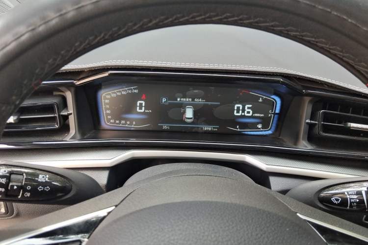 Used Hyundai Custo 2024 270TGDi LUX Prestige Edition Instrument Cluster