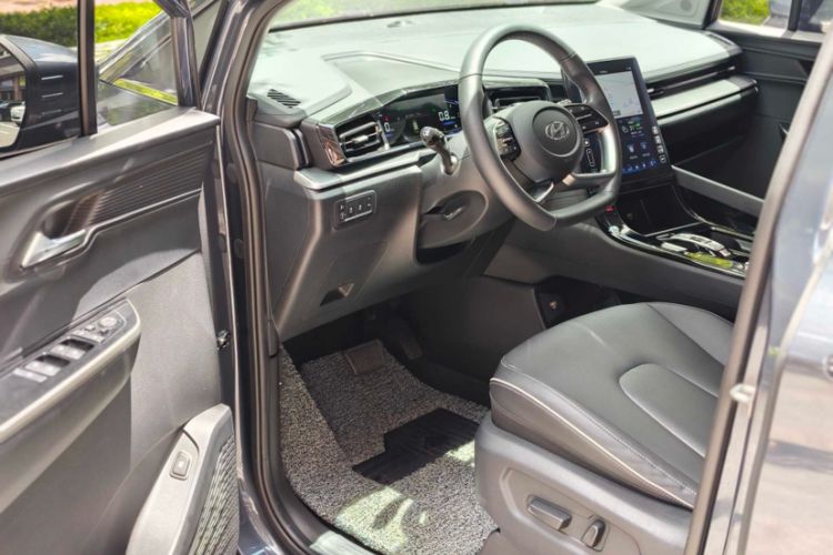 Used Hyundai Custo 2024 270TGDi LUX Prestige Edition Interior 3