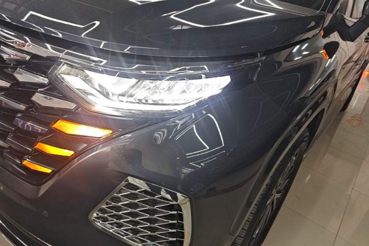 Used Hyundai Custo 2024 270TGDi LUX Prestige Edition Left Front Headlight