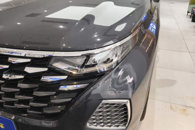 Used Hyundai Custo 2024 270TGDi LUX Prestige Edition Left Front Headlight