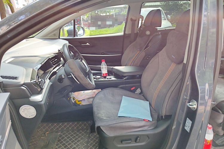 Used Hyundai Custo 2024 380TGDi TOP Premium SmartCare Flagship Edition Left Front Seat