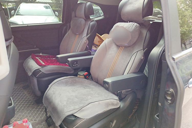 Used Hyundai Custo 2024 380TGDi TOP Premium SmartCare Flagship Edition Left Rear Seat