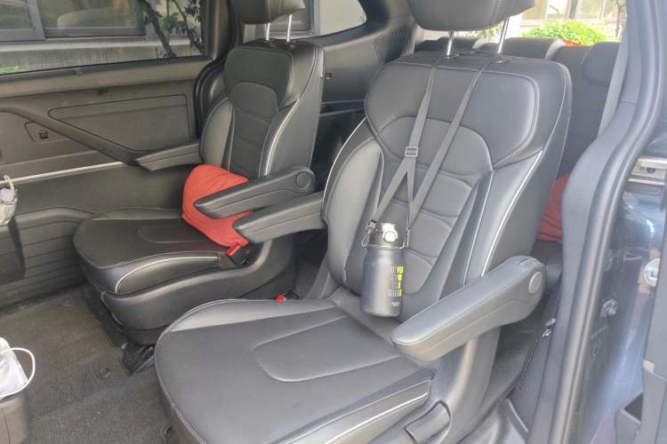 Used Hyundai Custo 2024 270TGDi LUX Prestige Edition Left Rear Seat