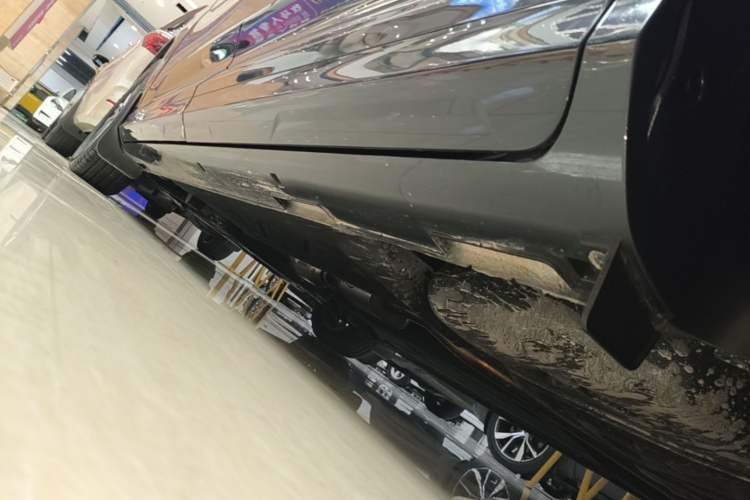 Used Hyundai Custo 2024 270TGDi LUX Prestige Edition Left Side Sill