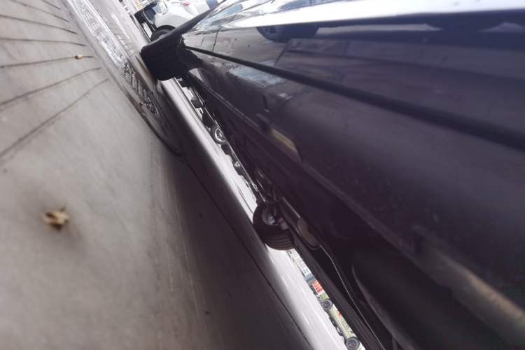 Used Hyundai Custo 2024 270TGDi LUX Prestige Edition Left Side Sill