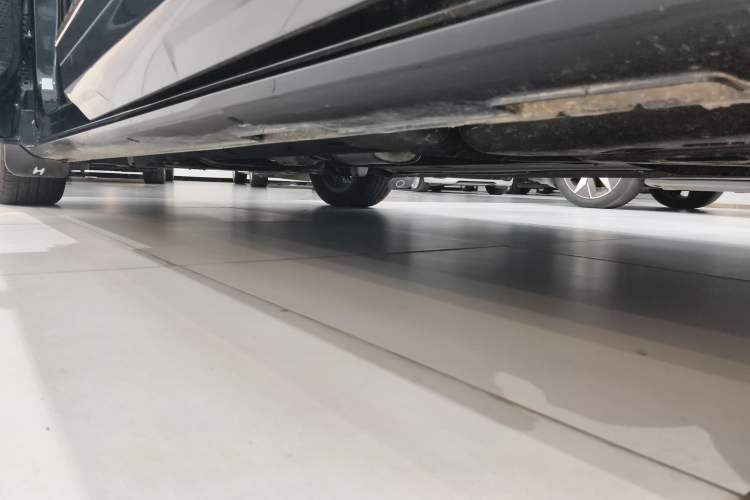 Used Hyundai Custo 2024 270TGDi LUX Prestige Edition Left Side Sill