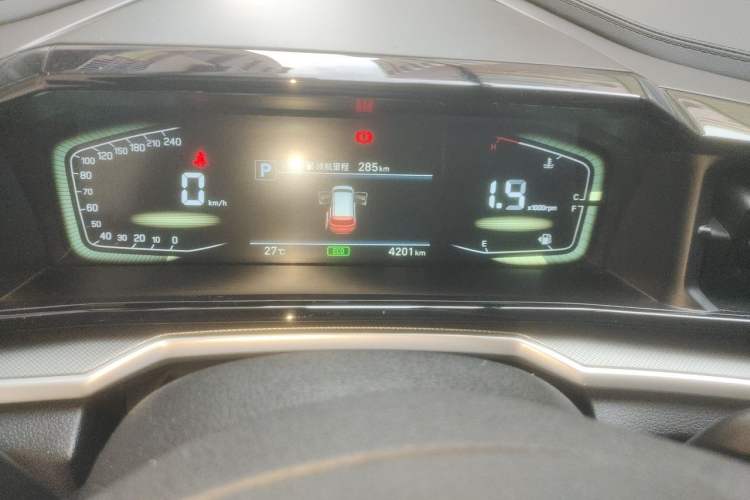 Used Hyundai Custo 2024 270TGDi LUX Prestige Edition Odometer Close Up
