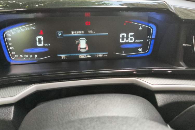 Used Hyundai Custo 2024 270TGDi LUX Prestige Edition Odometer Close Up