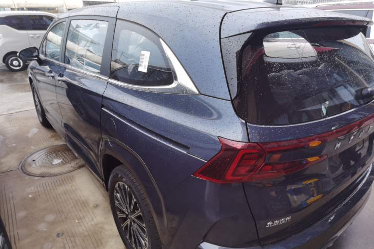 Used Hyundai Custo 2024 270TGDi LUX Prestige Edition Rear Left 45 Deg