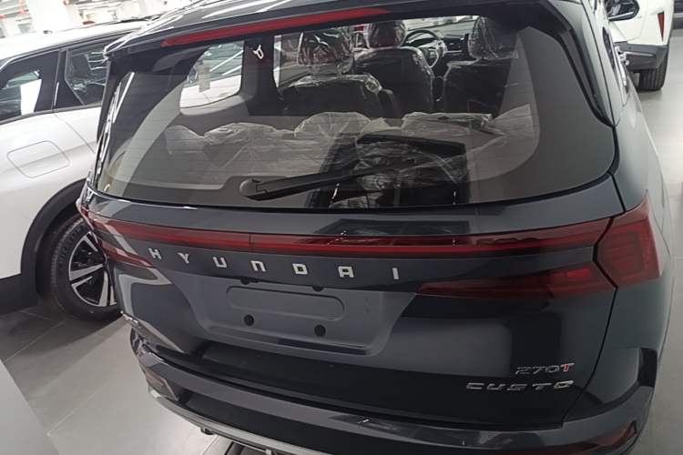 Used Hyundai Custo 2024 270TGDi LUX Prestige Edition Rear