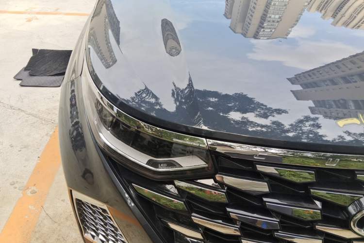 Used Hyundai Custo 2024 270TGDi LUX Prestige Edition Right Front Headlight