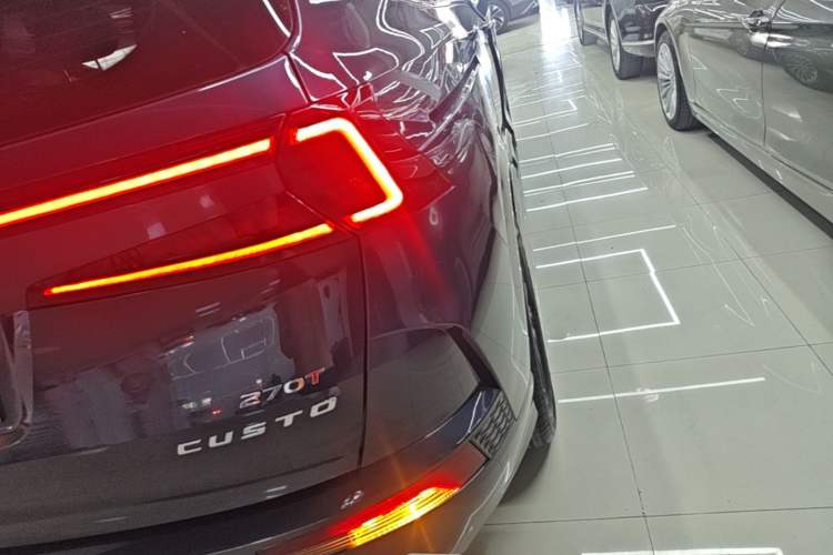 Used Hyundai Custo 2024 270TGDi LUX Prestige Edition Right Rear Taillight