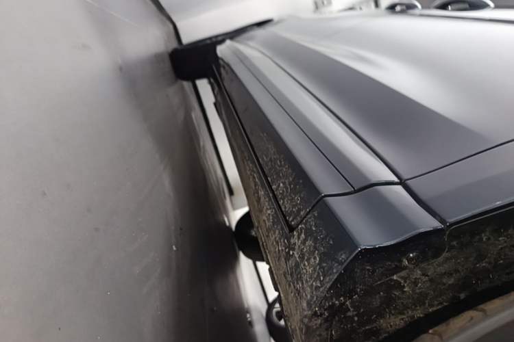 Used Hyundai Custo 2024 270TGDi LUX Prestige Edition Right Side Sill