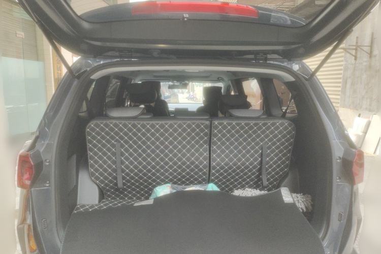 Used Hyundai Custo 2024 270TGDi LUX Prestige Edition Trunk