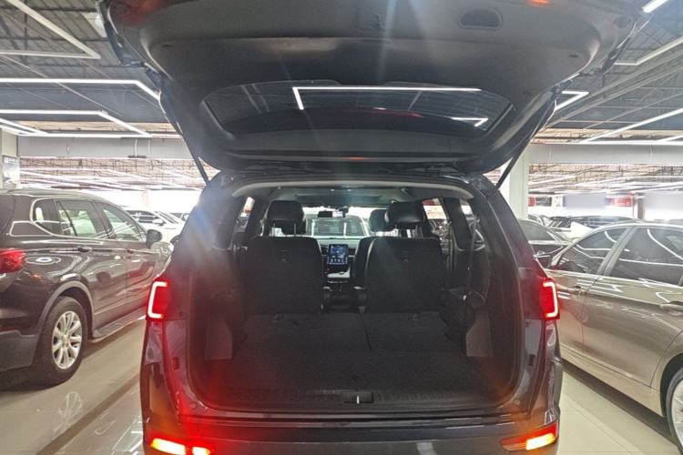 Used Hyundai Custo 2024 270TGDi LUX Prestige Edition Trunk