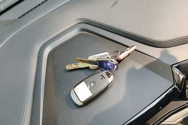 Used Hyundai Custo 2024 380TGDi TOP Premium SmartCare Flagship Edition Vehicle Key