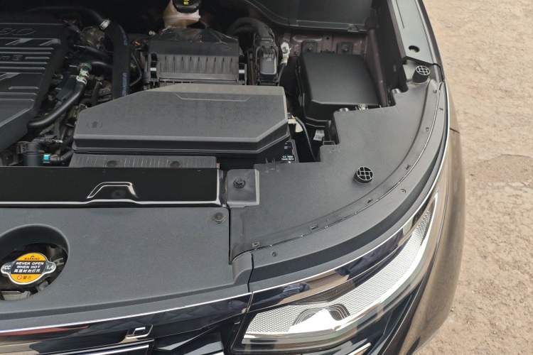 Used Hyundai Custo 2024 380TGDi LUX Premium Smart & Luxurious Edition Engine Bay Left