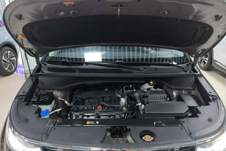 Used Hyundai Custo 2024 270TGDi LUX Prestige Edition Engine Bay