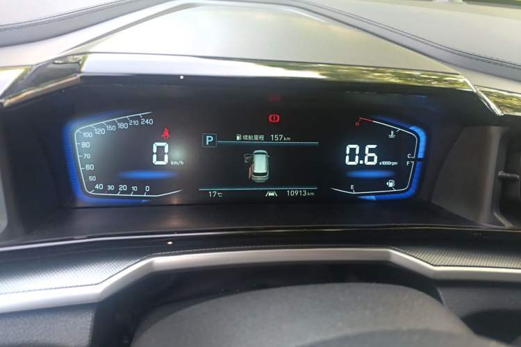 Used Hyundai Custo 2024 270TGDi LUX Prestige Edition Instrument Cluster