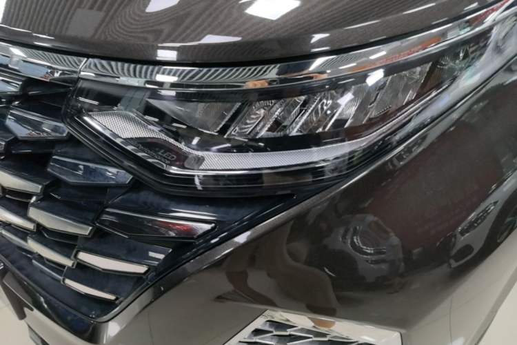 Used Hyundai Custo 2024 270TGDi LUX Prestige Edition Left Front Headlight