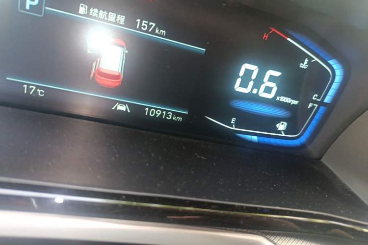 Used Hyundai Custo 2024 270TGDi LUX Prestige Edition Odometer Close Up