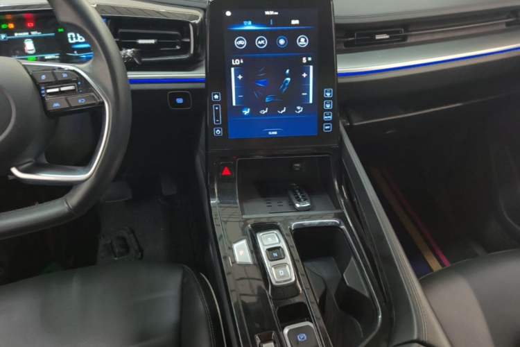 Used Hyundai Custo 2024 270TGDi TOP Smart Luxury Flagship Edition Audio And AC Panel