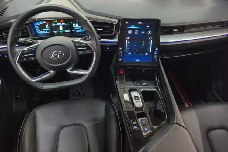 Used Hyundai Custo 2024 270TGDi TOP Smart Luxury Flagship Edition Center Console