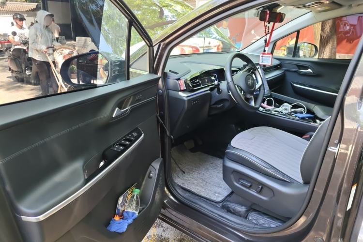 Used Hyundai Custo 2024 380TGDi TOP Premium SmartCare Flagship Edition Driver Seat