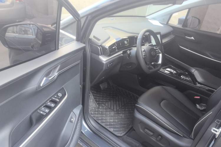Used Hyundai Custo 2024 270TGDi LUX Prestige Edition Driver Seat