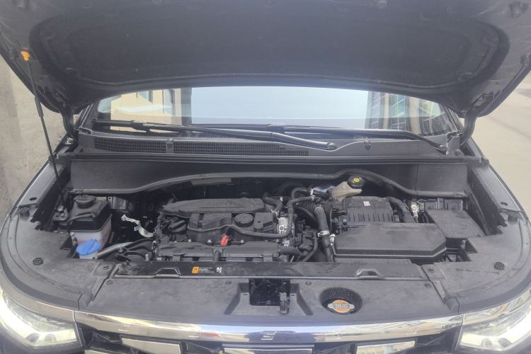 Used Hyundai Custo 2024 270TGDi LUX Prestige Edition Engine Bay