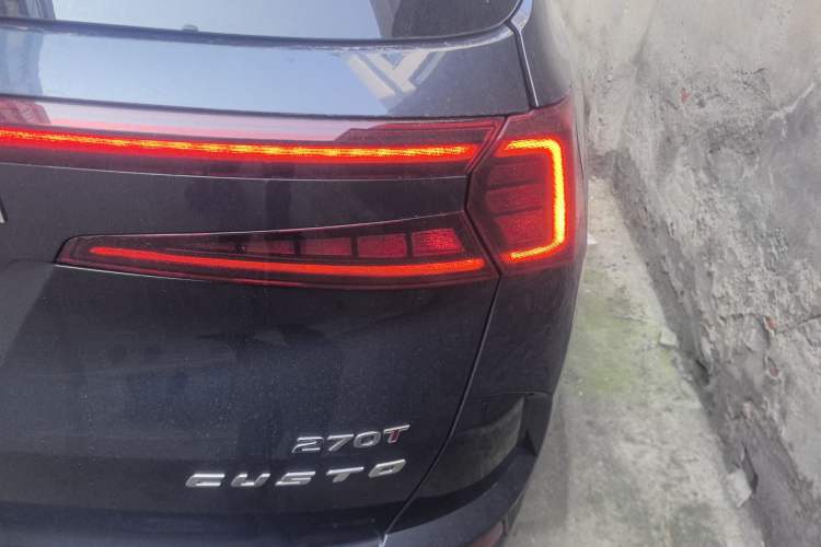 Used Hyundai Custo 2024 270TGDi LUX Prestige Edition Exterior 3