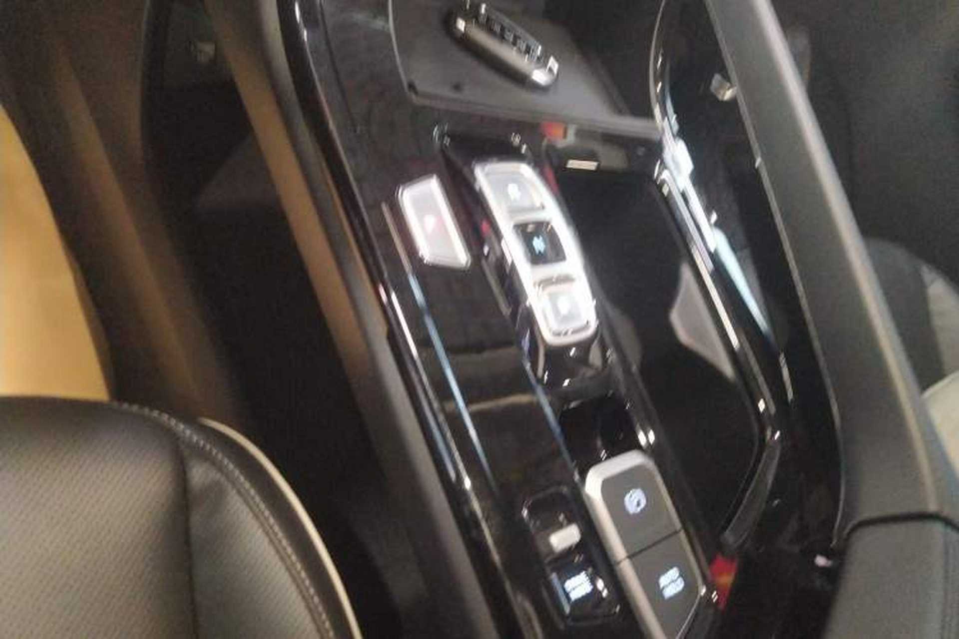 Used Hyundai Custo 2024 270TGDi TOP Smart Luxury Flagship Edition Gear Lever