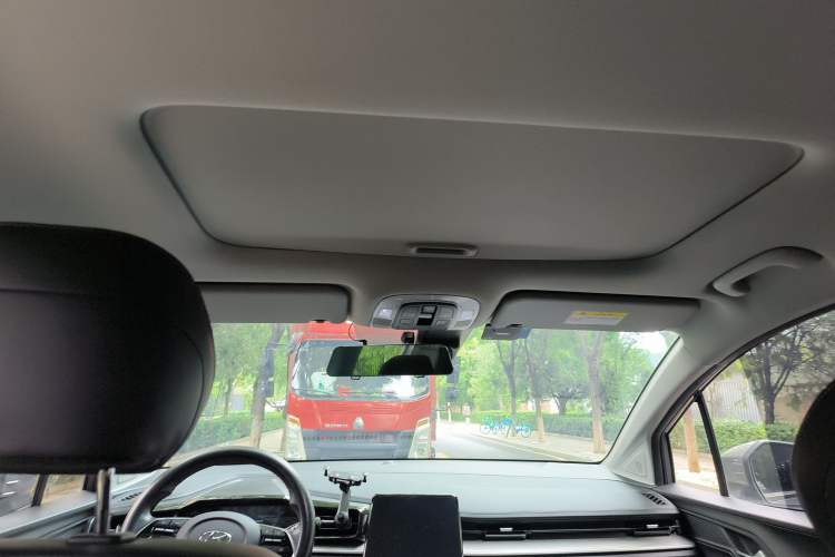 Used Hyundai Custo 2024 270TGDi LUX Prestige Edition Headliner