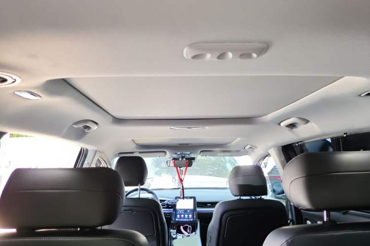 Used Hyundai Custo 2024 380TGDi TOP Premium SmartCare Flagship Edition Headliner