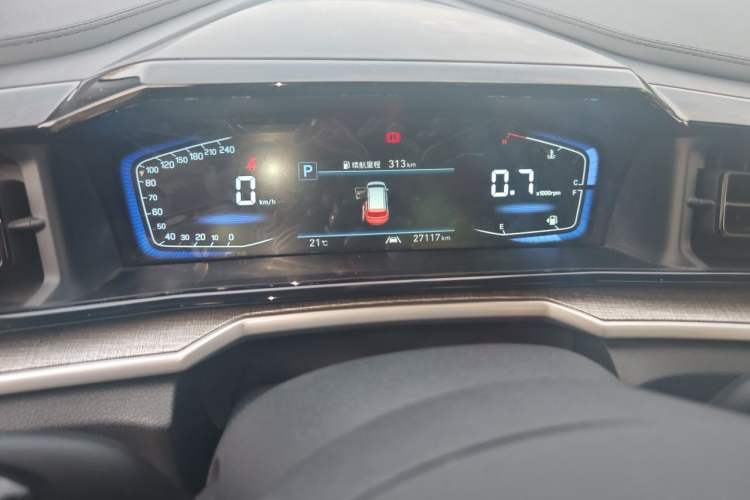 Used Hyundai Custo 2024 270TGDi LUX Prestige Edition Instrument Cluster