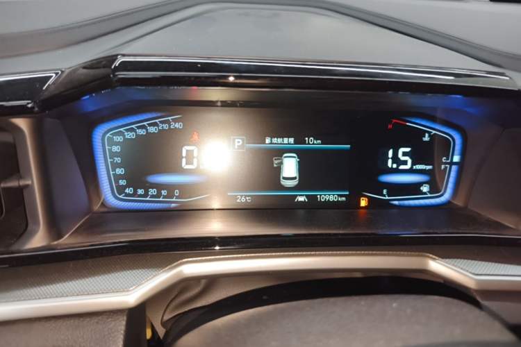 Used Hyundai Custo 2024 270TGDi LUX Prestige Edition Instrument Cluster