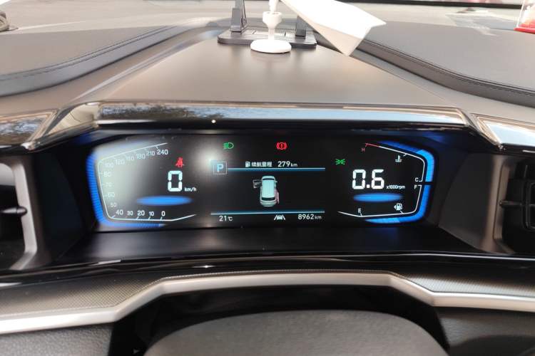 Used Hyundai Custo 2024 270TGDi LUX Prestige Edition Instrument Cluster
