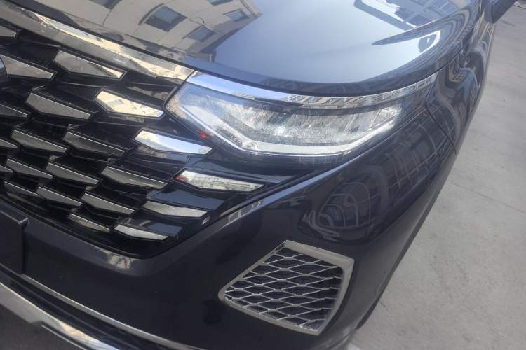 Used Hyundai Custo 2024 270TGDi LUX Prestige Edition Left Front Headlight