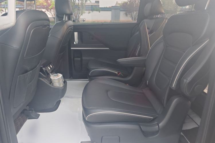 Used Hyundai Custo 2024 270TGDi LUX Prestige Edition Left Rear Seat