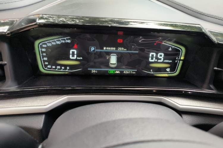 Used Hyundai Custo 2024 270TGDi LUX Prestige Edition Odometer Close Up