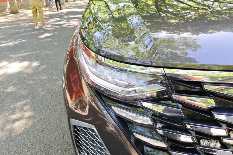 Used Hyundai Custo 2024 380TGDi TOP Premium SmartCare Flagship Edition Right Front Headlight