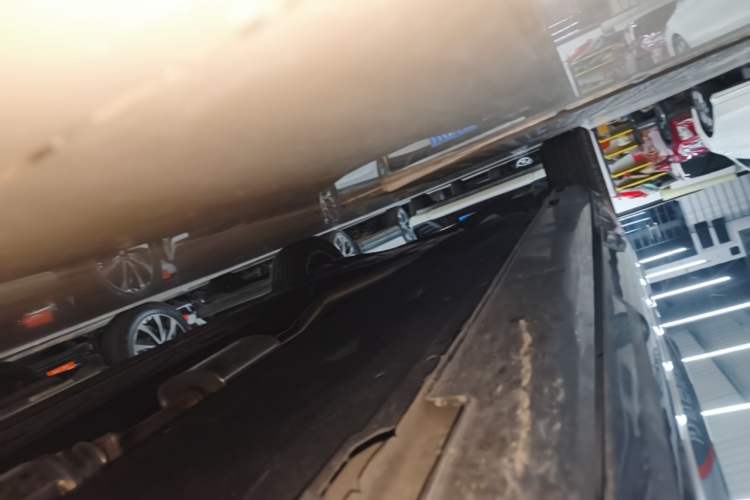 Used Hyundai Custo 2024 270TGDi LUX Prestige Edition Right Side Sill