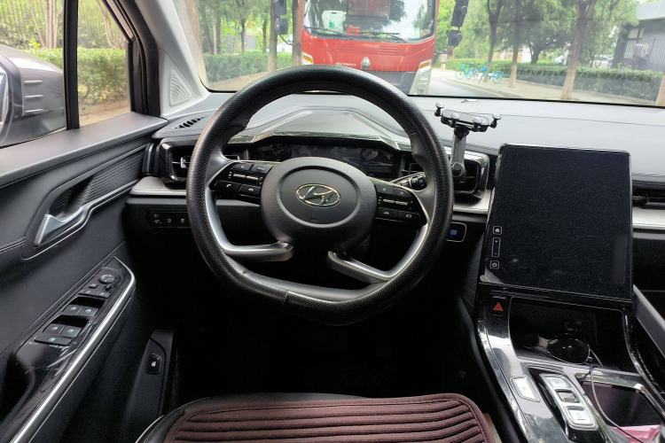 Used Hyundai Custo 2024 270TGDi LUX Prestige Edition Steering Wheel