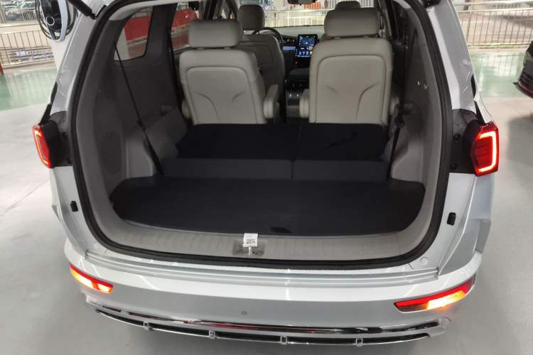 Used Hyundai Custo 2024 270TGDi TOP Smart Luxury Flagship Edition Trunk