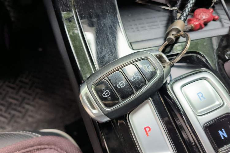 Used Hyundai Custo 2024 270TGDi LUX Prestige Edition Vehicle Key