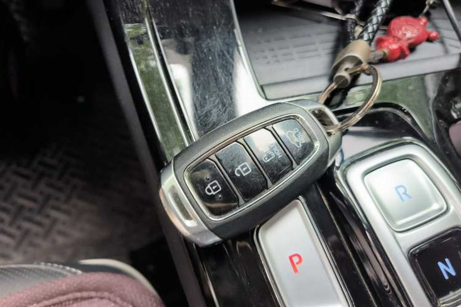 Used Hyundai Custo 2024 270TGDi LUX Prestige Edition Vehicle Key