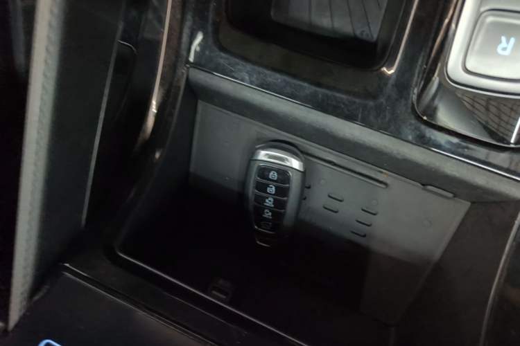Used Hyundai Custo 2024 270TGDi TOP Smart Luxury Flagship Edition Vehicle Key