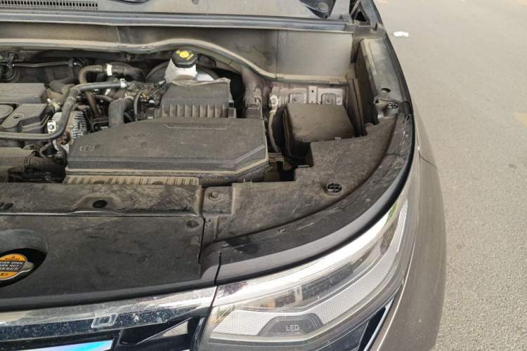 Used Hyundai Custo 2024 270TGDi LUX Prestige Edition Engine Bay Left