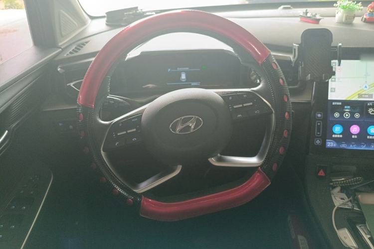 Used Hyundai Custo 2024 270TGDi LUX Prestige Edition Steering Wheel