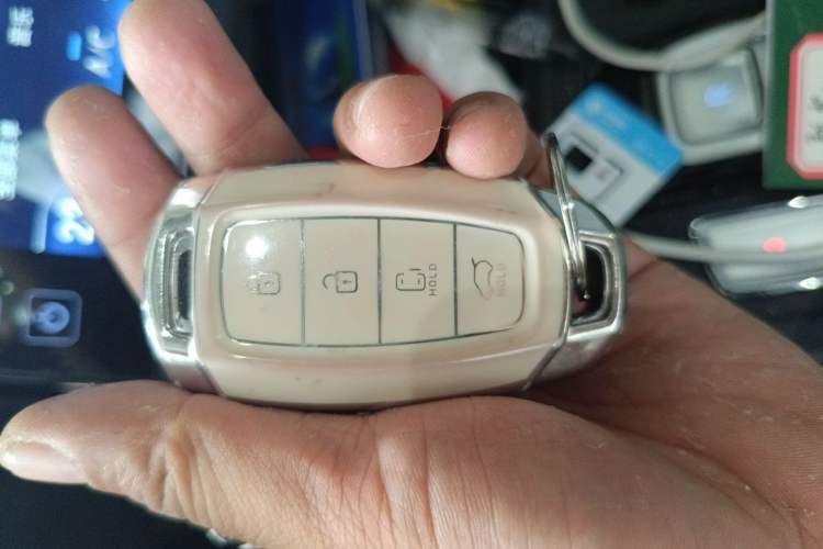 Used Hyundai Custo 2024 270TGDi LUX Prestige Edition Vehicle Key
